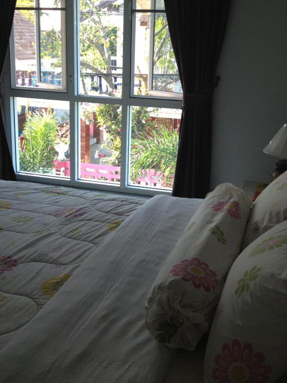 Yiasu Bed And Breakfast Патая Стая снимка