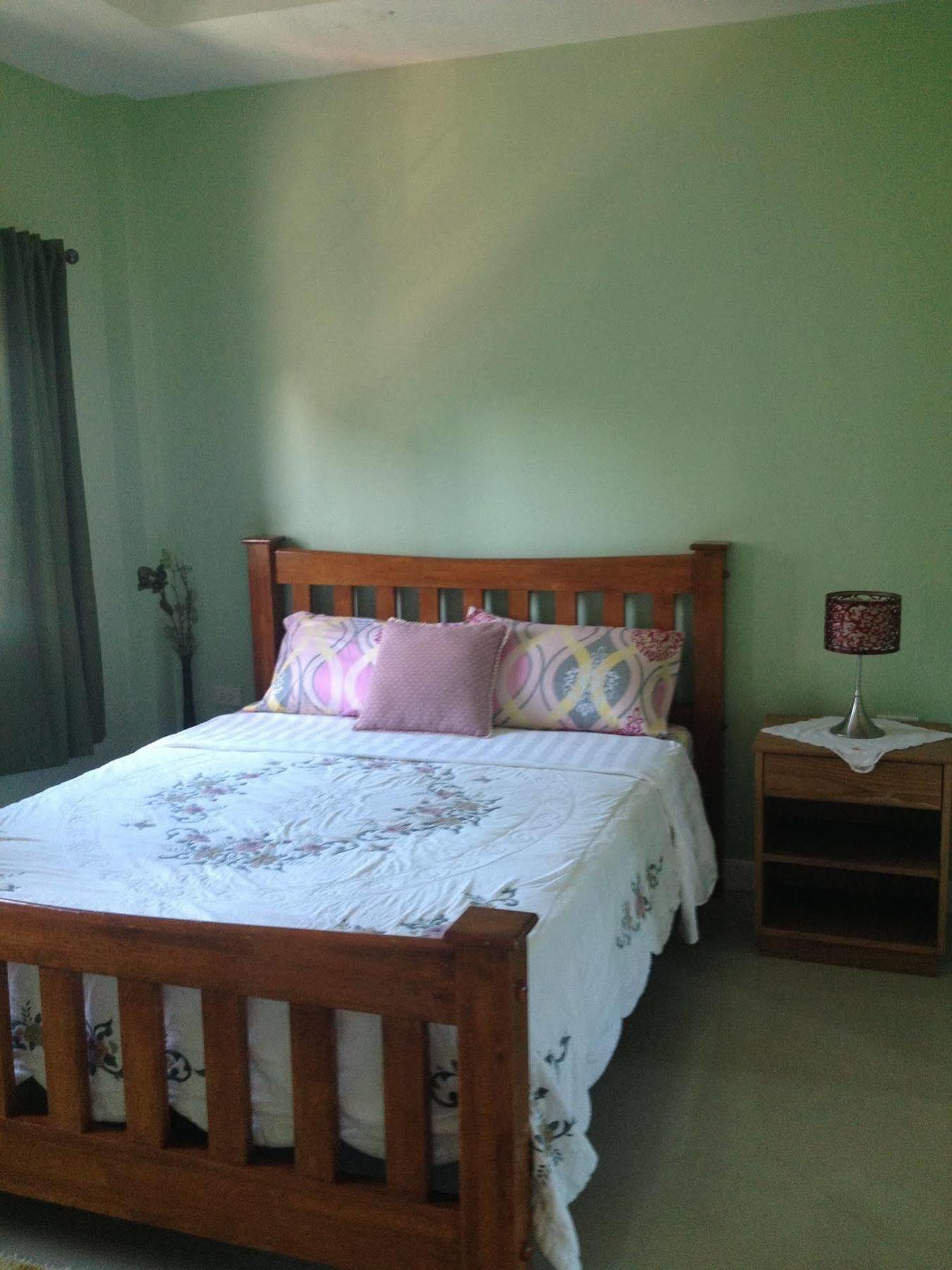 Yiasu Bed And Breakfast Патая Екстериор снимка